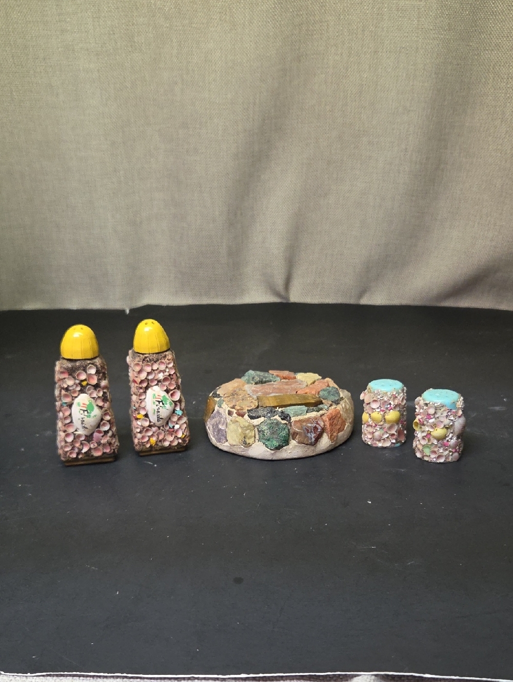 Anchor Hocking Pink Sea Shell Encrusted Salt‎ & Pepper Shakers Florida Souvenir